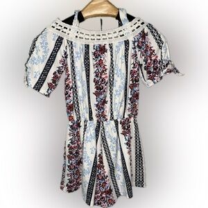 Adorable girls romper size 4